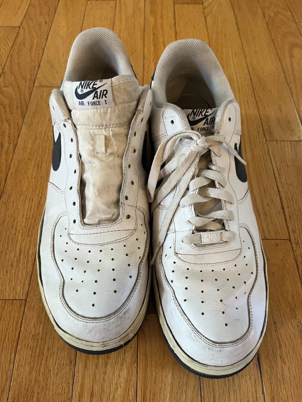 Nike Air Force 1 Men’s White and Navy Blue, size 14